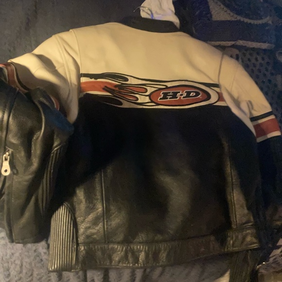 Harley-Davidson Leather Jacket with Black, White, and Red Accents - Picture 1 of 3